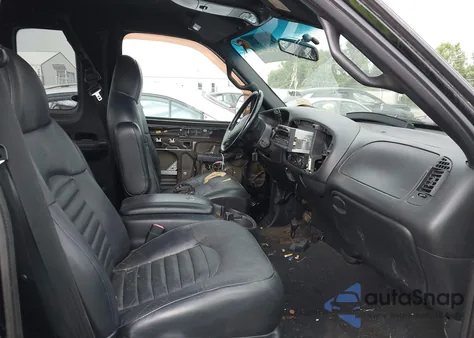 2000 Ford F-150 Lariat/Xl/Xlt from USA, damaged, VIN 2FTRX07L3YCB03694